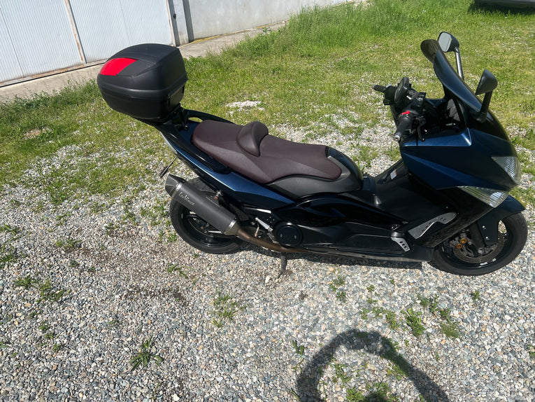 T-Max 500 2010